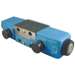 VICKERS 02-354501 Hydraulic Valve 4 Way Open 24vdc